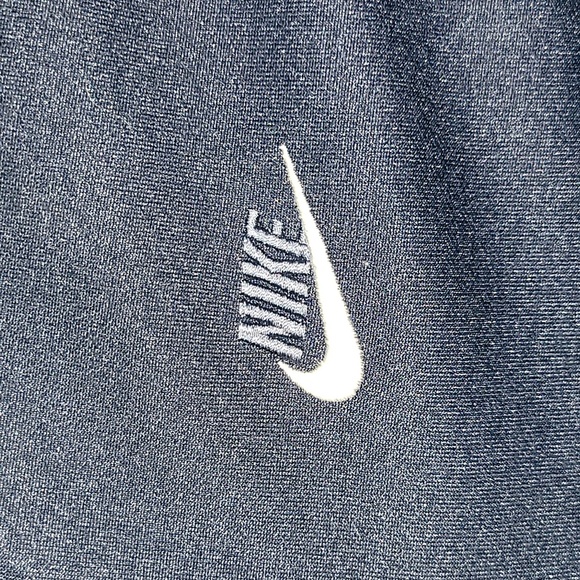 Vintage. 90s/Y2k NIKE. Thick sportswear jacket. Full zip. Like-new. Size Large - Picture 2 of 13